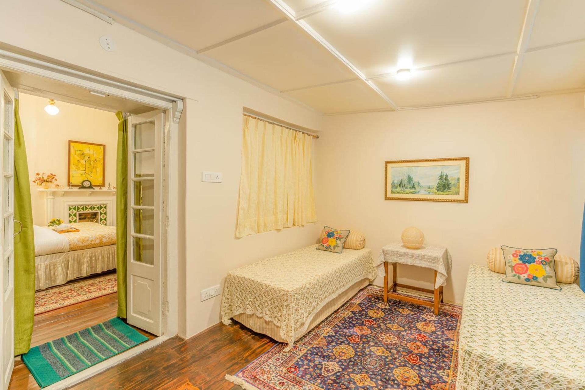 Stayvista At Rose Cottage - Bonfire & Scenic View Shimla Extérieur photo
